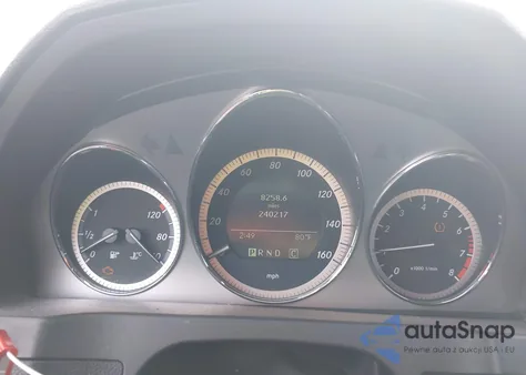 2010 Mercedes-Benz C 300 Luxury/Sport из США, поврежденный, VIN WDDGF5EB8AR116148